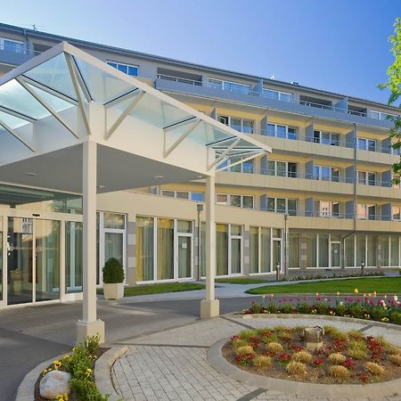 Отель Badener Hof Экстерьер фото